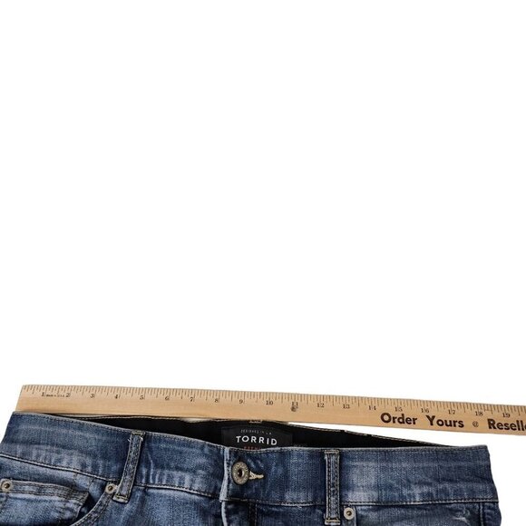 Torrid Bombshell Jeans 16 Blue Skinny Distressed High-Rise Stretch‎ Medium Wash - Picture 10 of 12